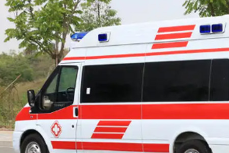 景生在西宁大通县预约120急救车跨市护送，哔吥救护车保驾护航