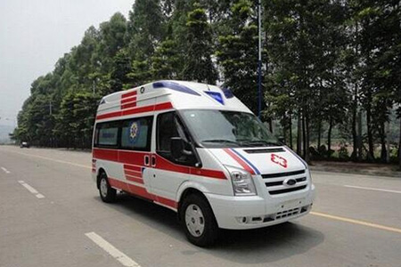 西宁城中区私家救护车护送